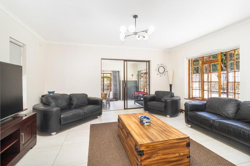 4 Bedroom Property for Sale in Kenridge Western Cape